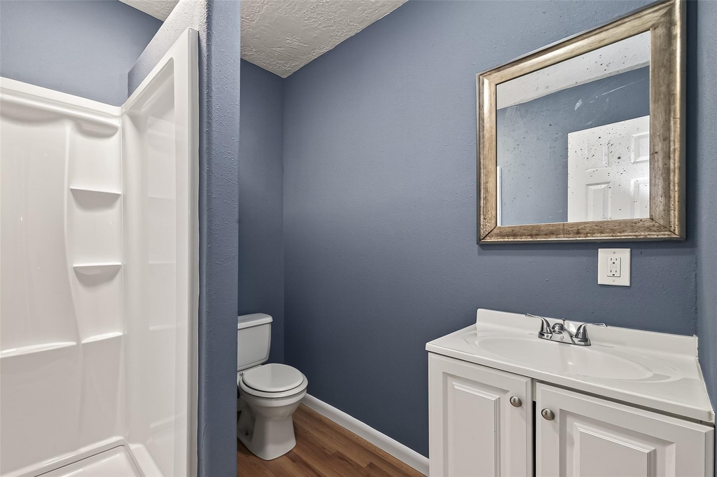 216 Burr Street - Photo 8