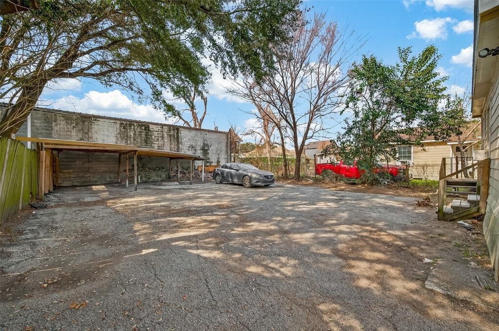 216 Burr Street - Photo 9