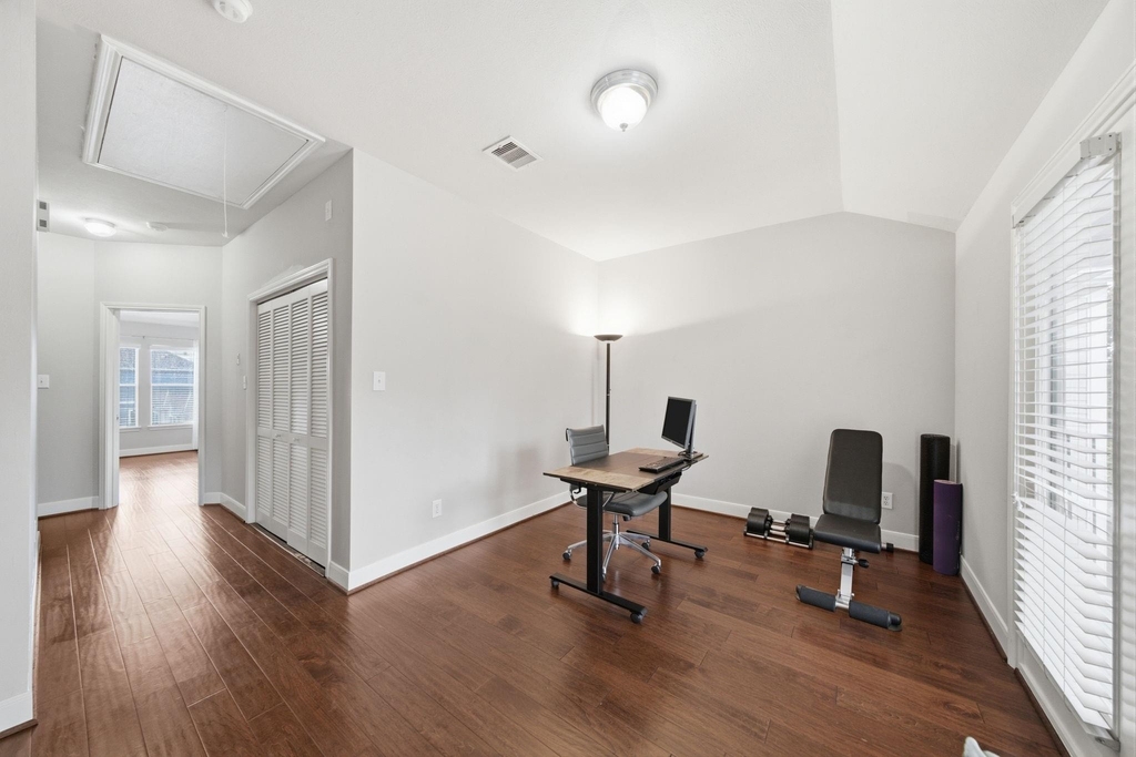 1716 Elgin Street - Photo 21