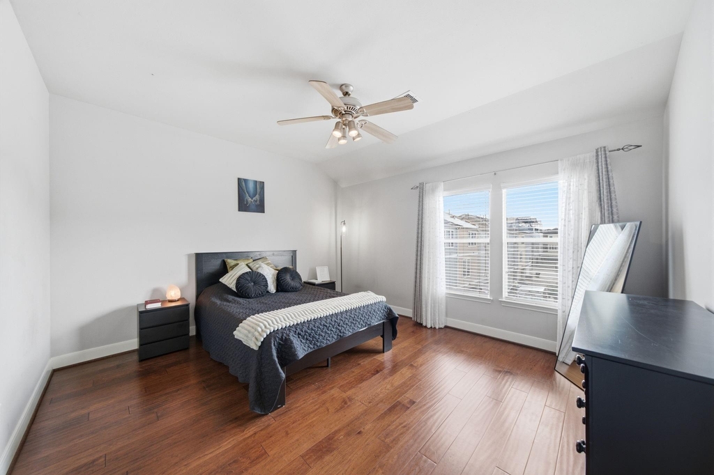 1716 Elgin Street - Photo 15