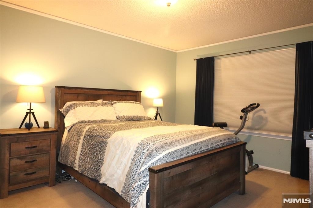 170 Linden - Photo 4