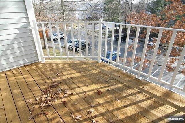 170 Linden - Photo 9
