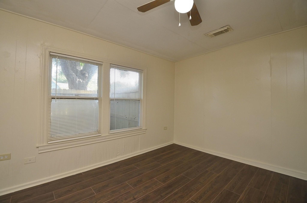 1600 5th Street - Photo 13