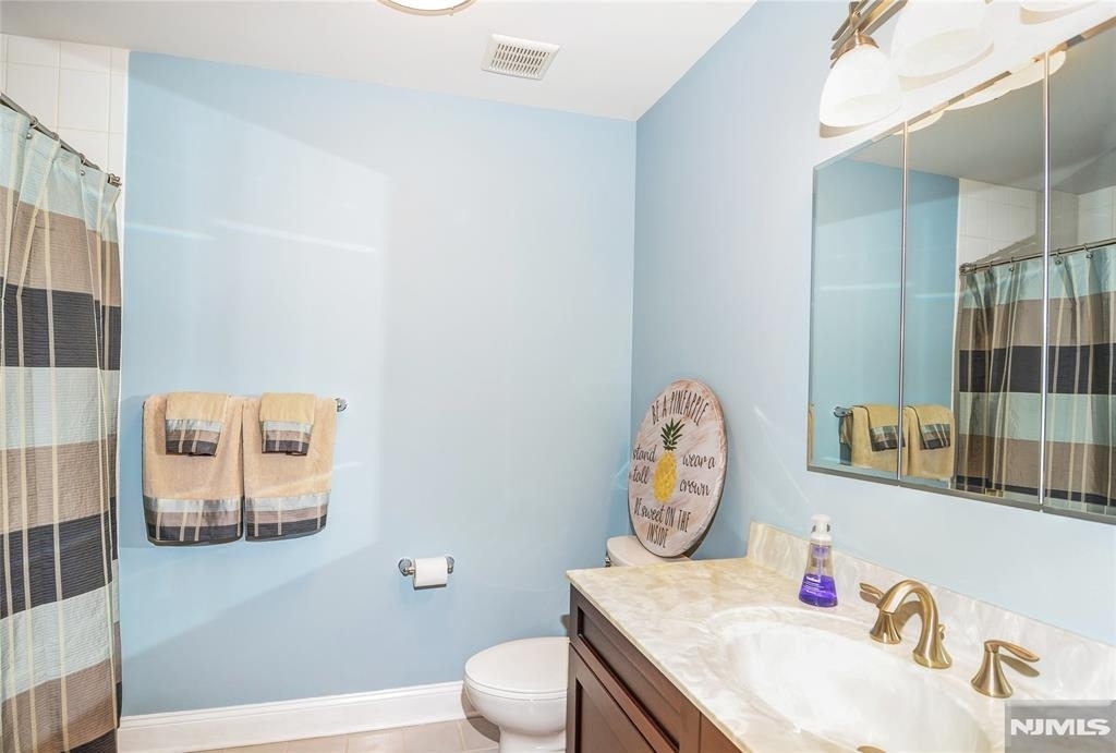 2102 Freeman - Photo 17