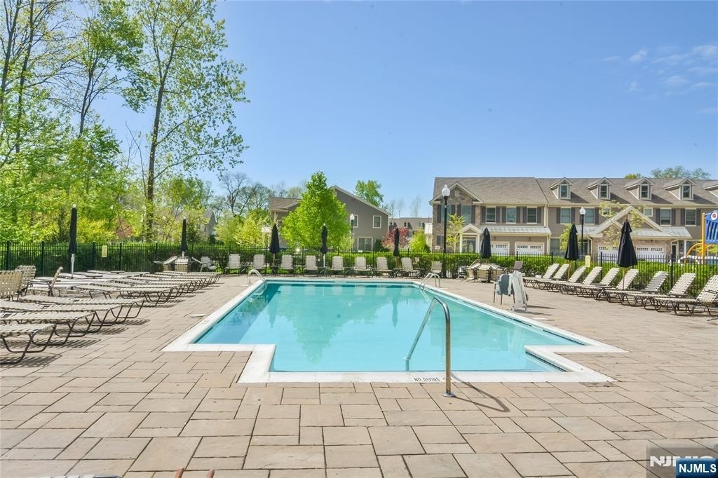 2102 Freeman - Photo 33