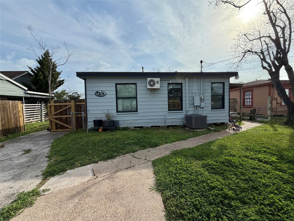 1214 W 5th Street - Photo 23