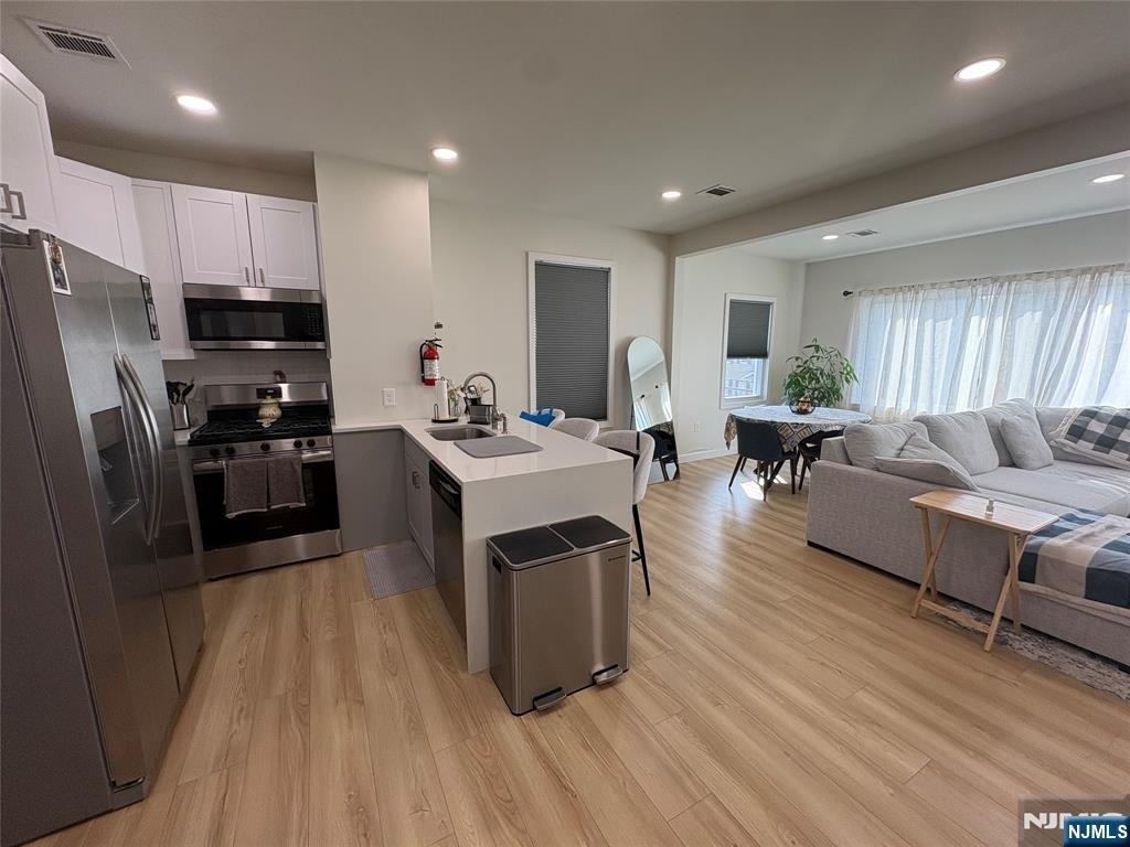 540 Elm - Photo 0