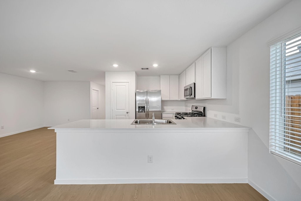 25625 Rose Creek Drive - Photo 4