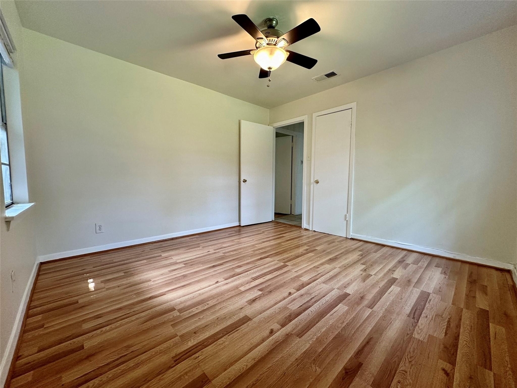 5720 Parwill Street - Photo 6