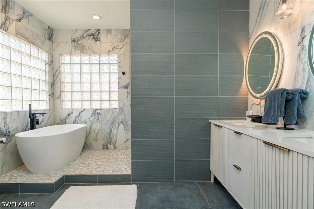 7703 Martino Circle - Photo 24