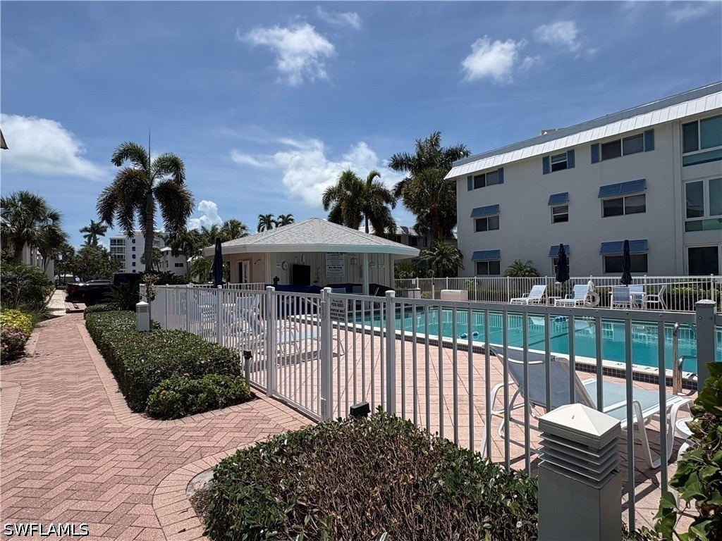 2100 Gulf Shore Boulevard N - Photo 28