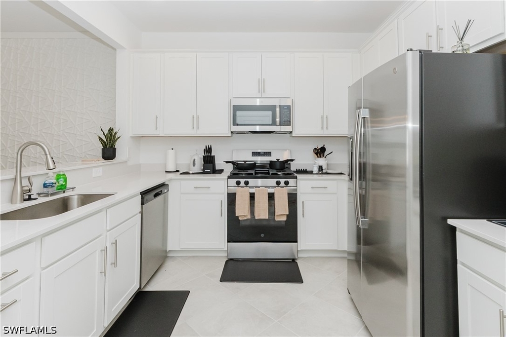 14819 White Pearl Road - Photo 0