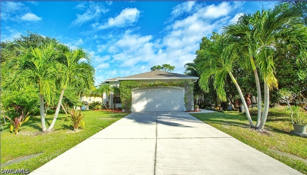 3555 Poinsettia Avenue - Photo 0