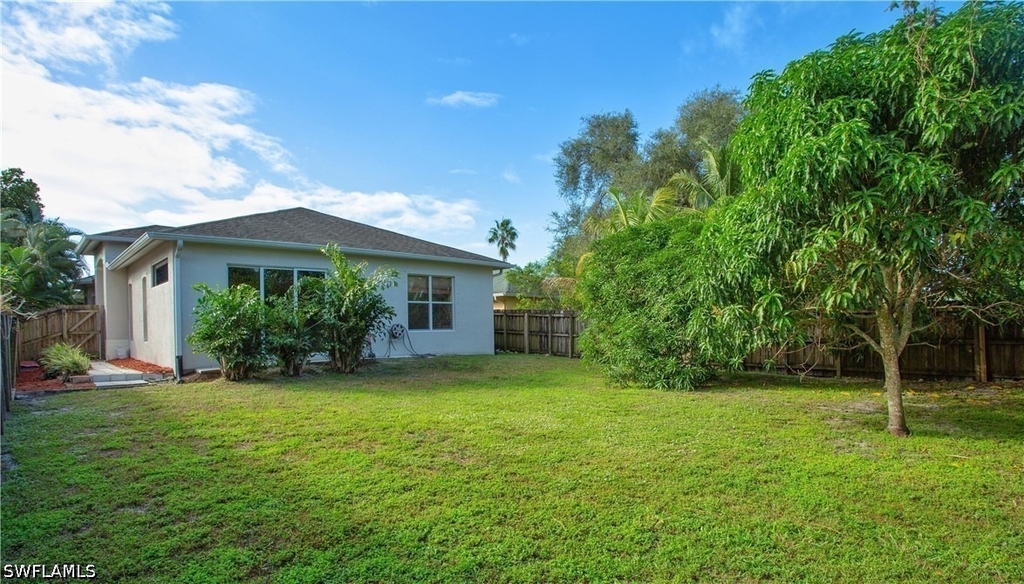 3555 Poinsettia Avenue - Photo 36