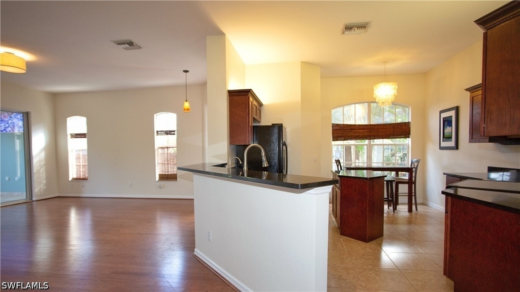 3555 Poinsettia Avenue - Photo 10
