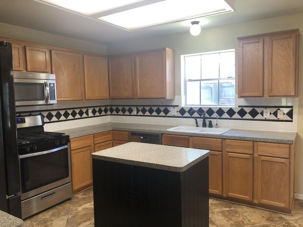 2110 Highland Bay Court - Photo 6