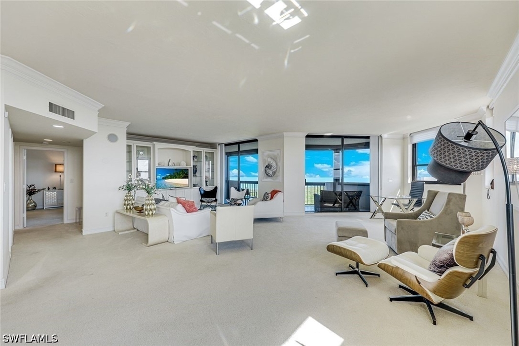 6001 Pelican Bay Boulevard - Photo 1