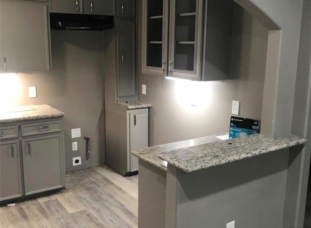 2515 Jackson Street - Photo 2