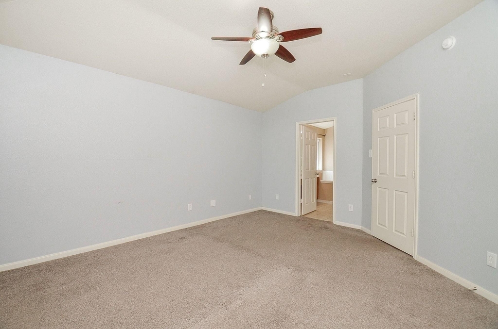 26822 Kingston Glen Lane - Photo 17
