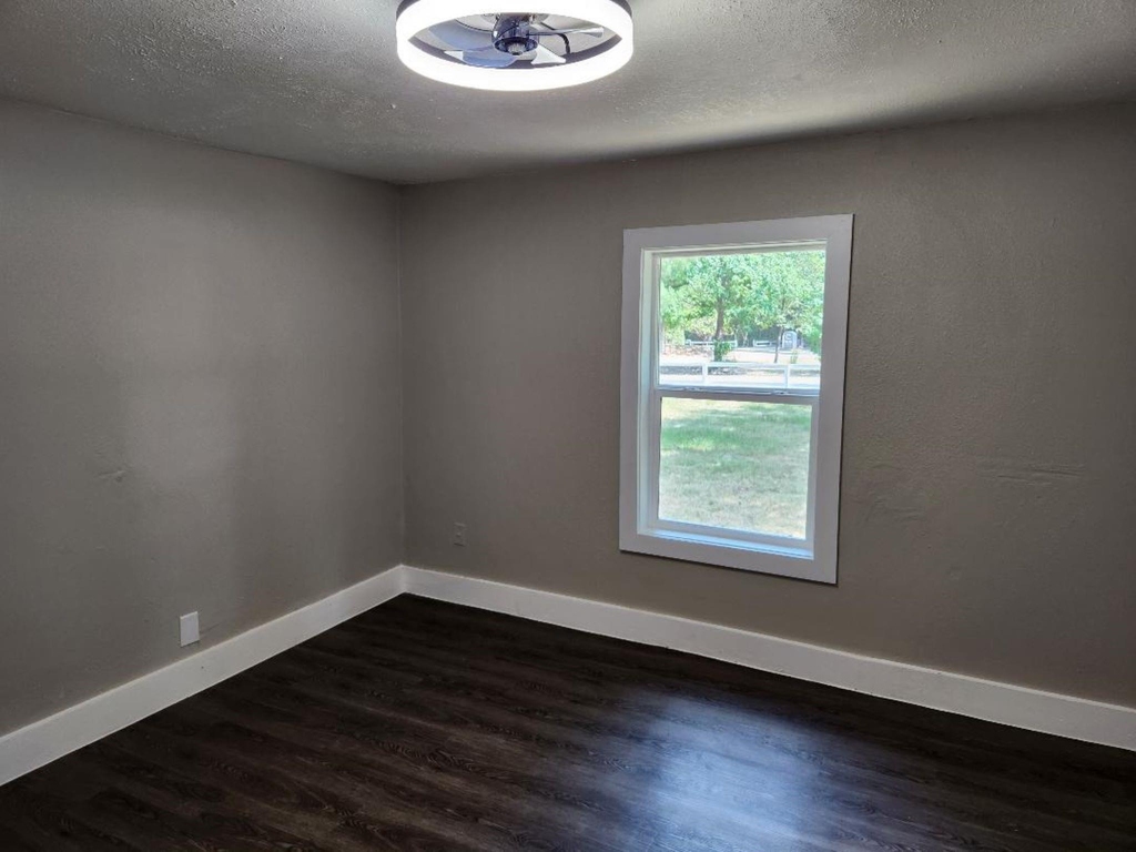 728 Hudson Road - Photo 15
