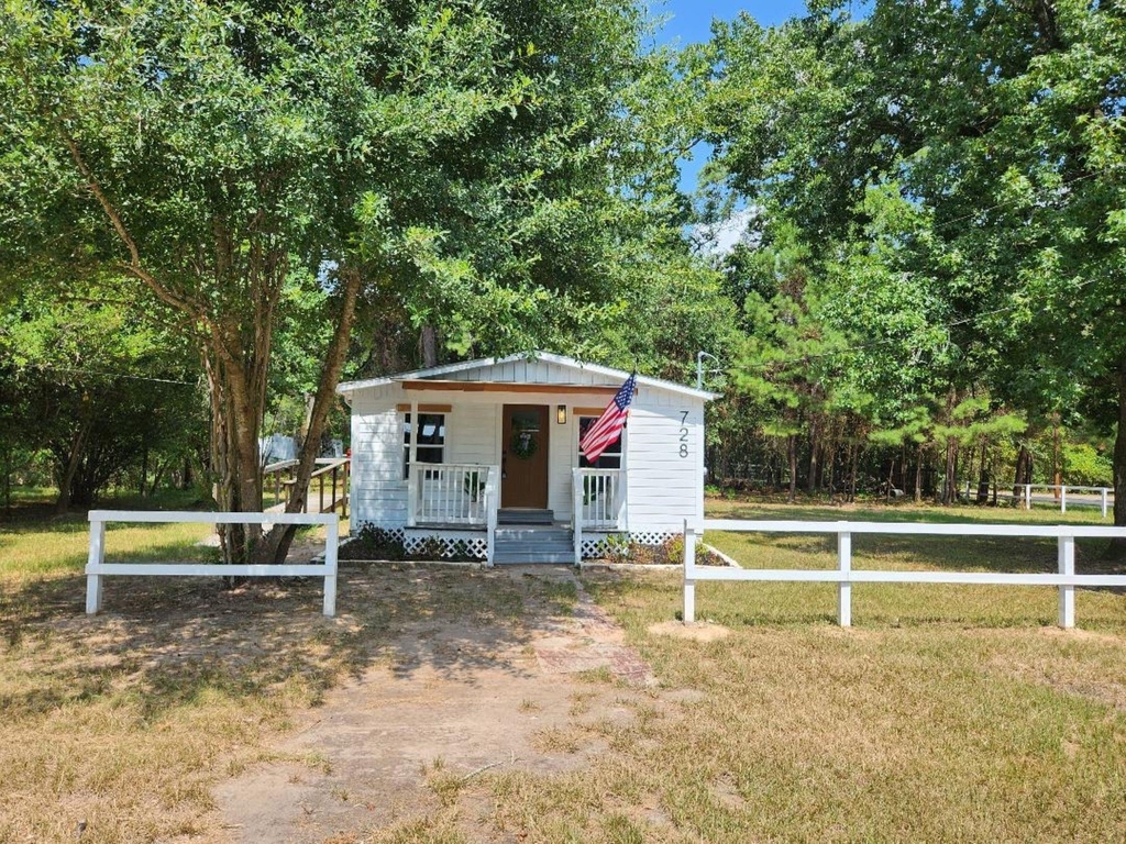 728 Hudson Road - Photo 4