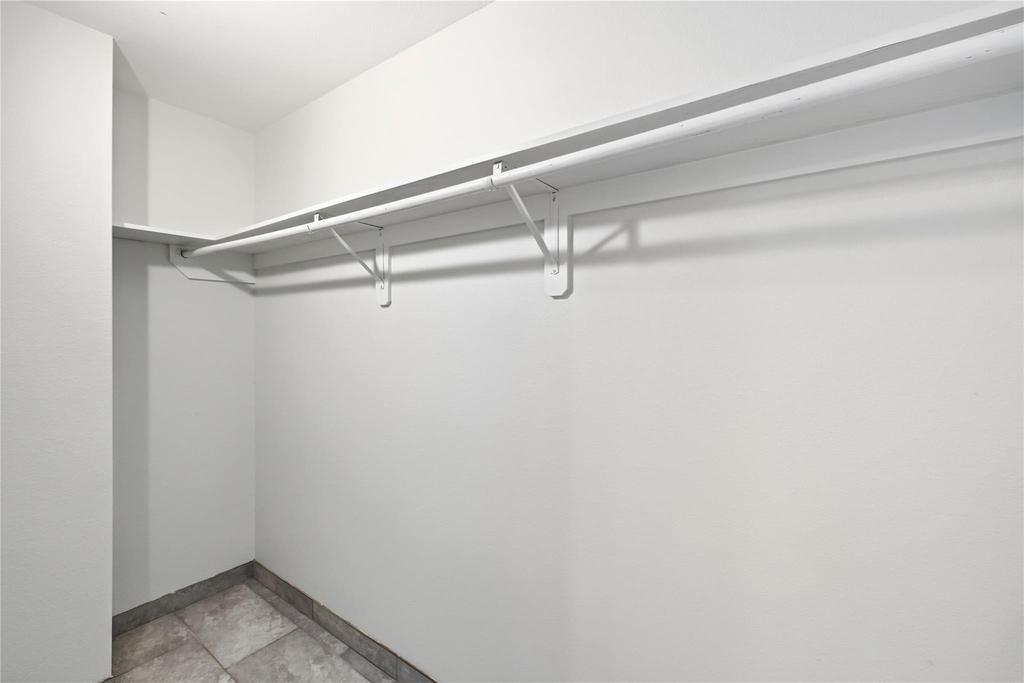 6138 Brookfield Drive - Photo 10