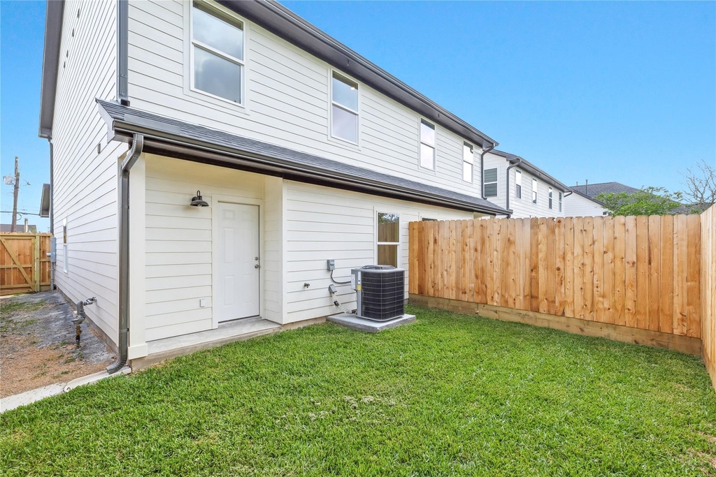 6138 Brookfield Drive - Photo 18