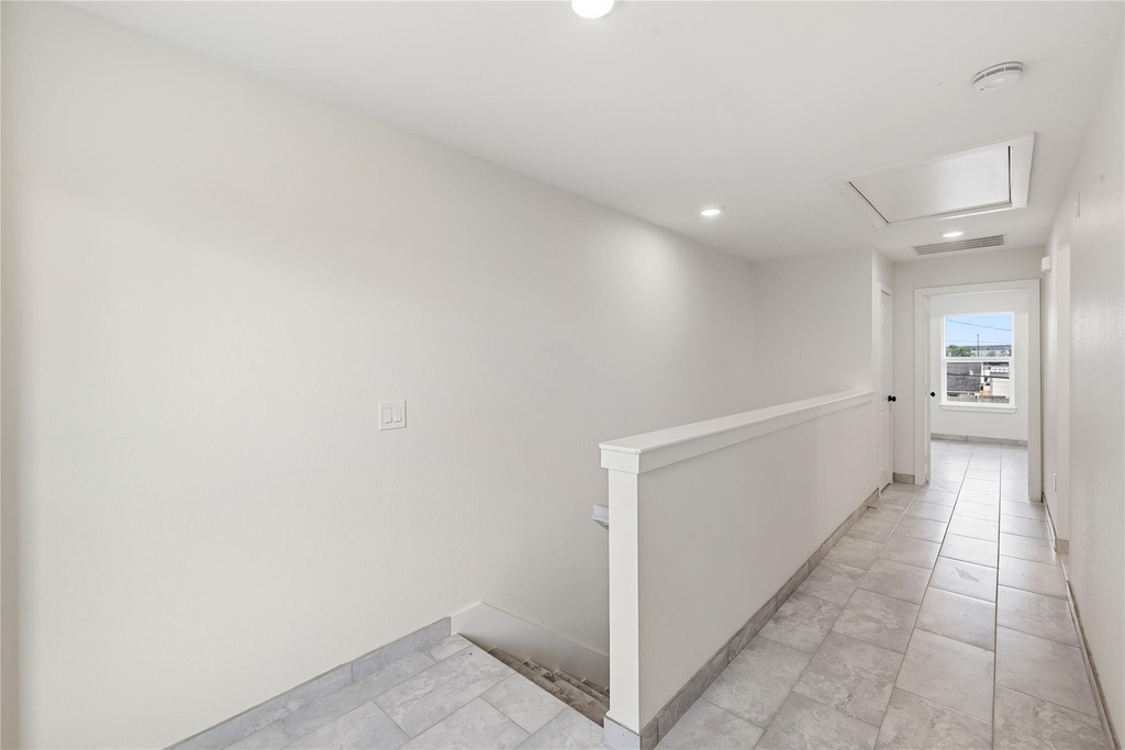 6138 Brookfield Drive - Photo 8