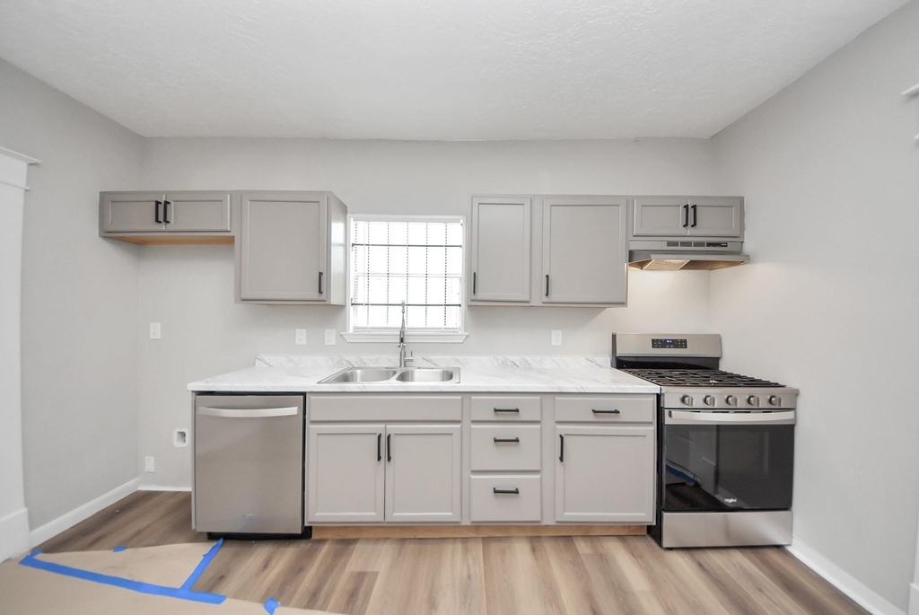 2102 Gray Street - Photo 12