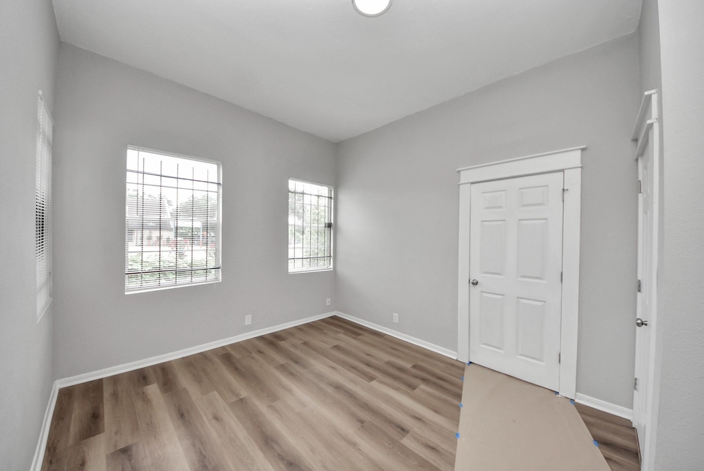 2102 Gray Street - Photo 20