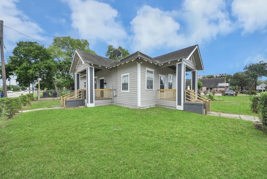2102 Gray Street - Photo 33