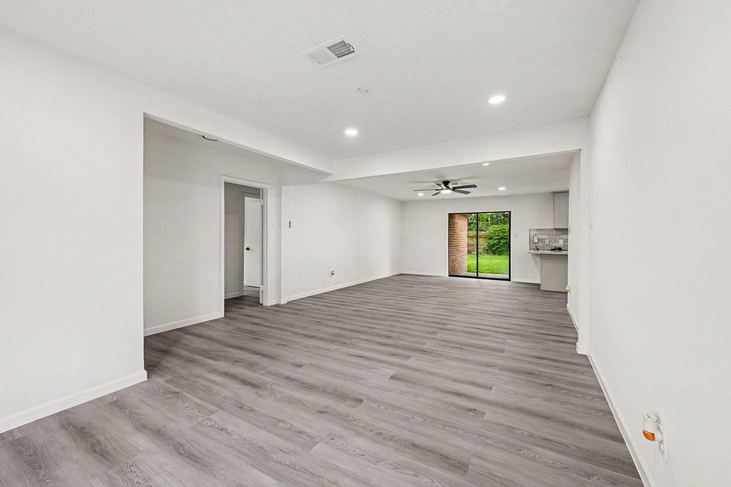7607 Grape Street - Photo 13
