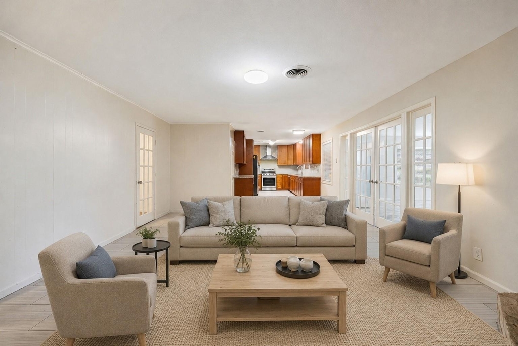 5554 Beechnut Street - Photo 2