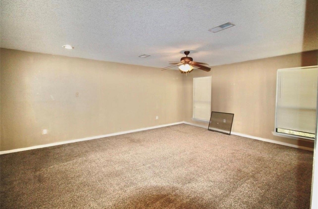 4701 Spring Lane - Photo 16