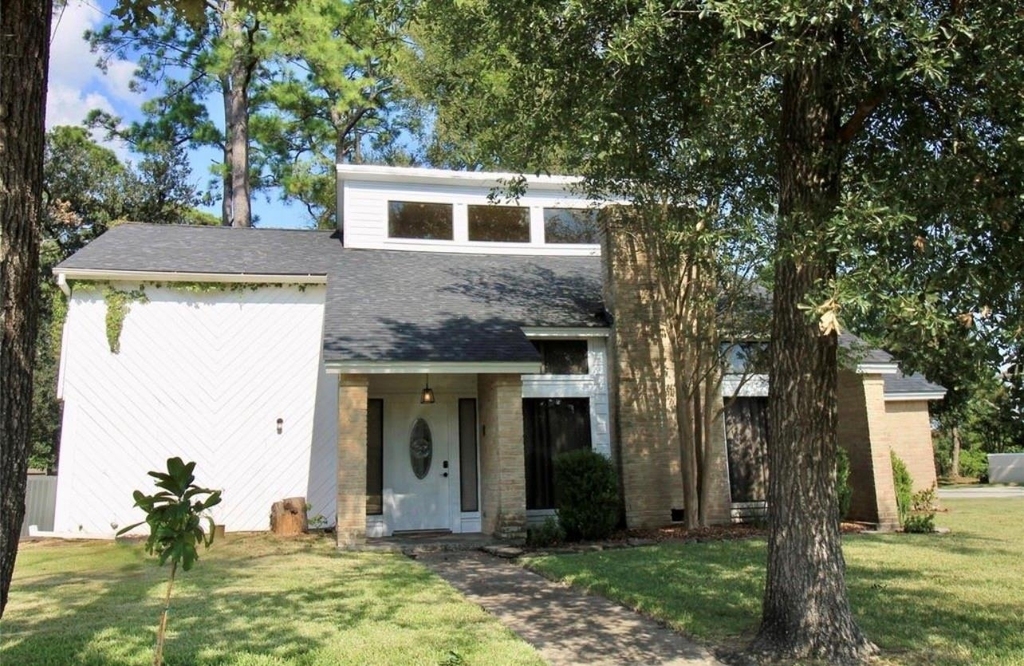 4701 Spring Lane - Photo 0