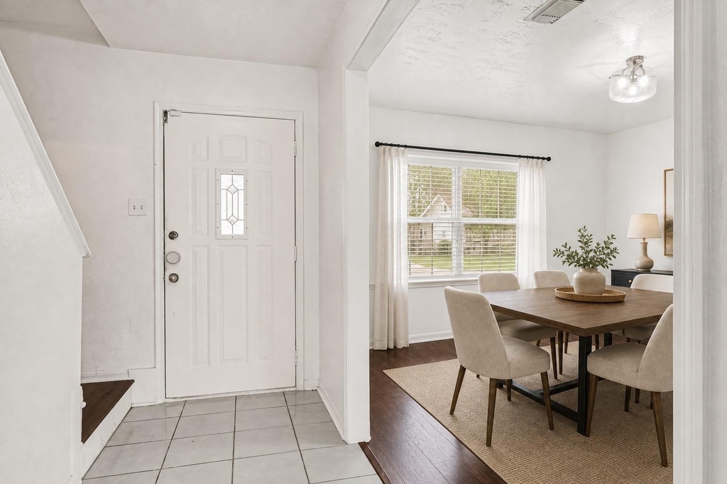 539 Belwin Drive - Photo 4