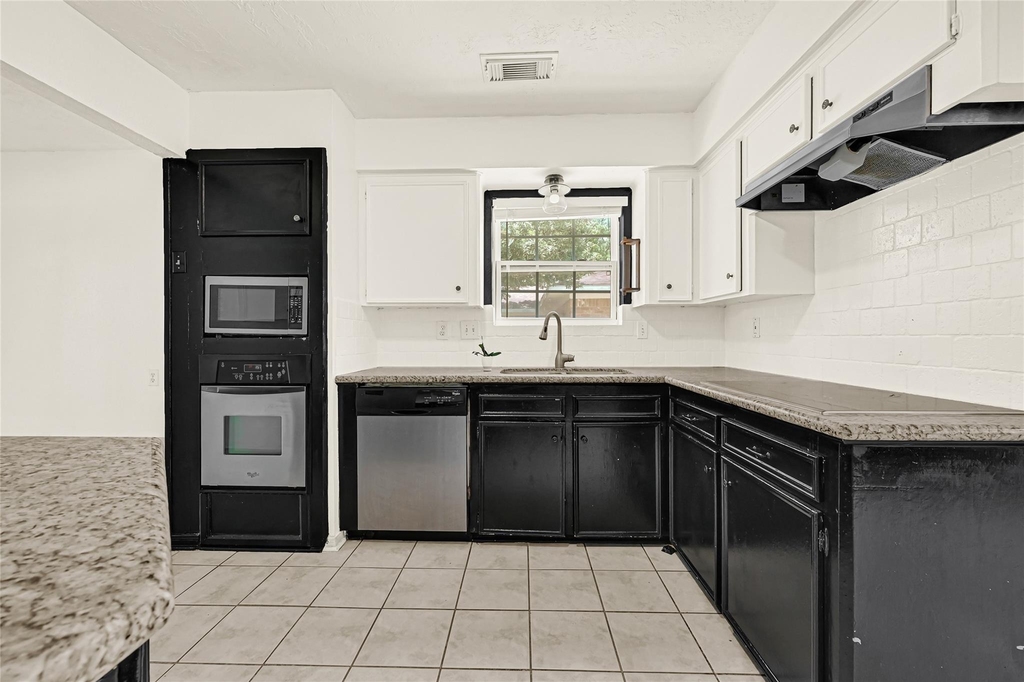 539 Belwin Drive - Photo 11