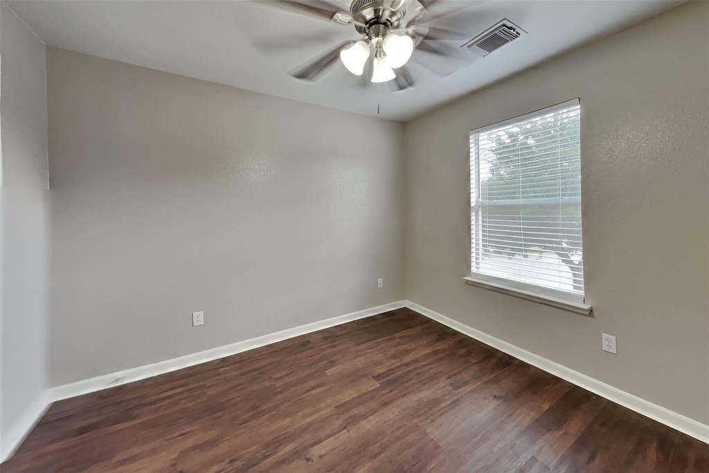 6439 Lily Hollow Court - Photo 13
