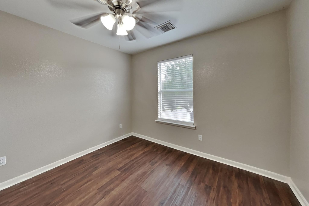 6439 Lily Hollow Court - Photo 12