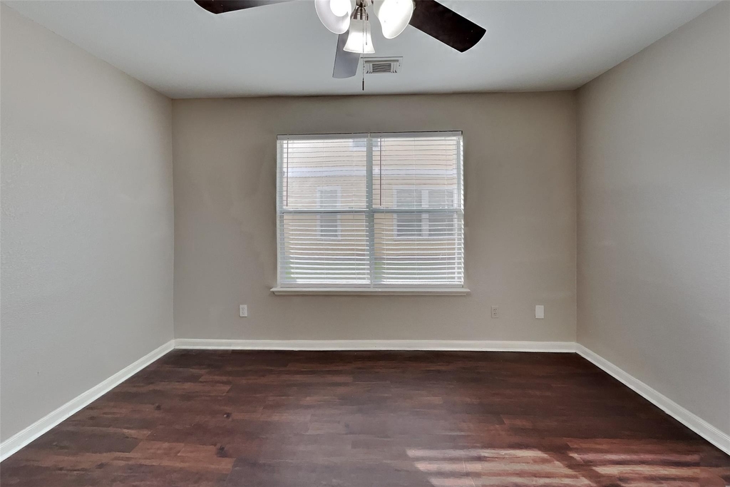 6439 Lily Hollow Court - Photo 16