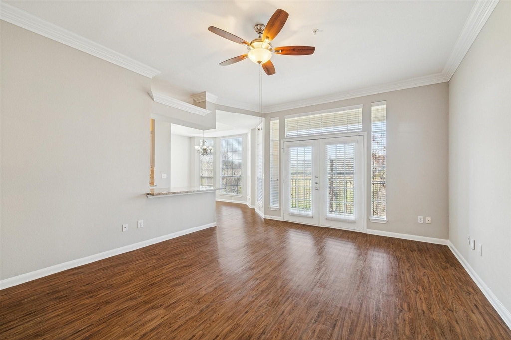 5353 Memorial Drive - Photo 3