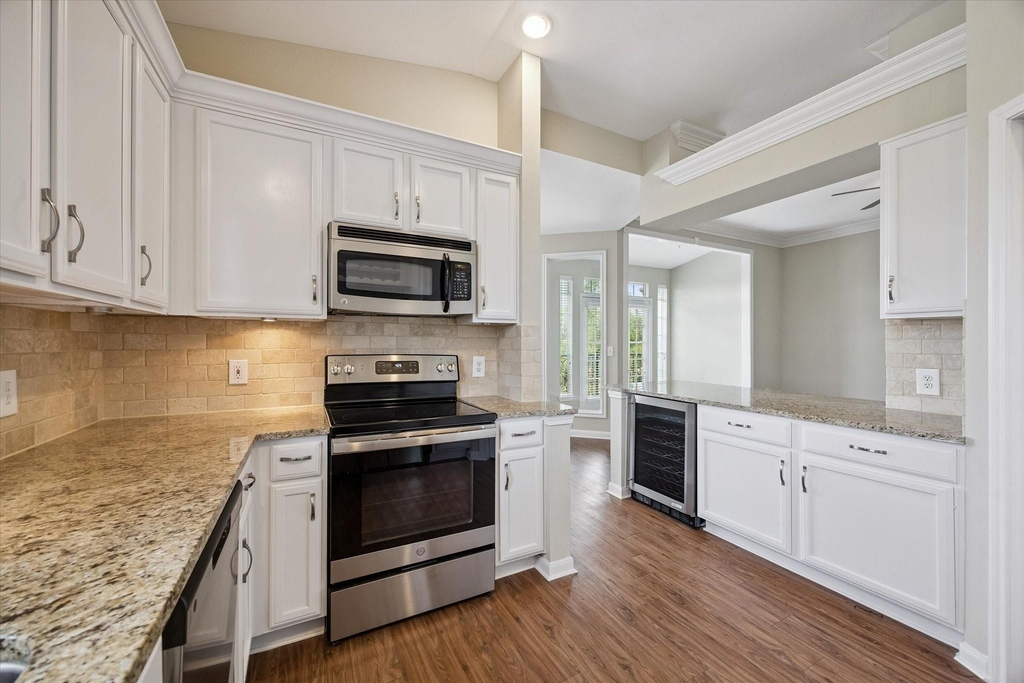5353 Memorial Drive - Photo 0
