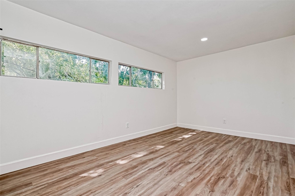 5609 Denmark Street - Photo 9