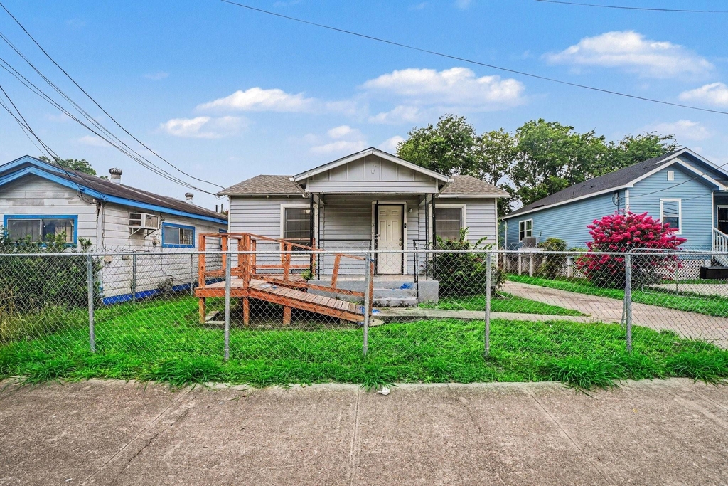 3107 Altoona Street - Photo 1