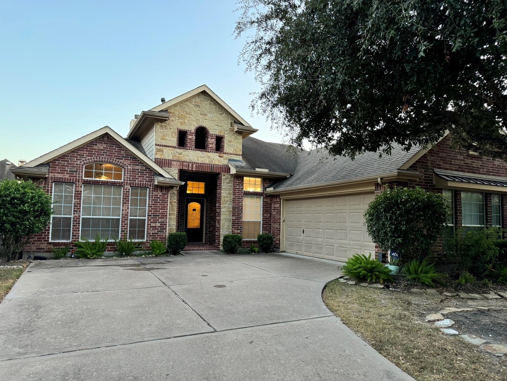 26123 Ginger Gable Lane - Photo 0