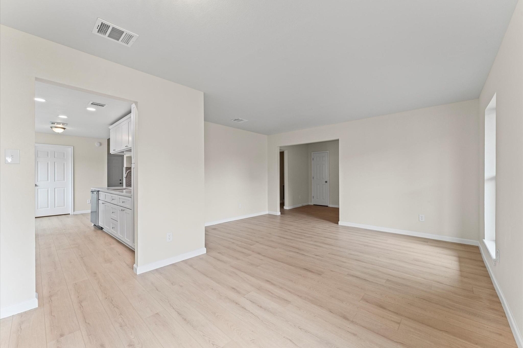 7303 Augustine Drive - Photo 15