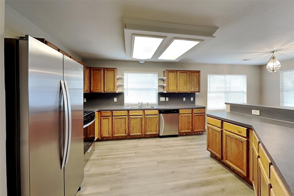6630 Grant Drive - Photo 2