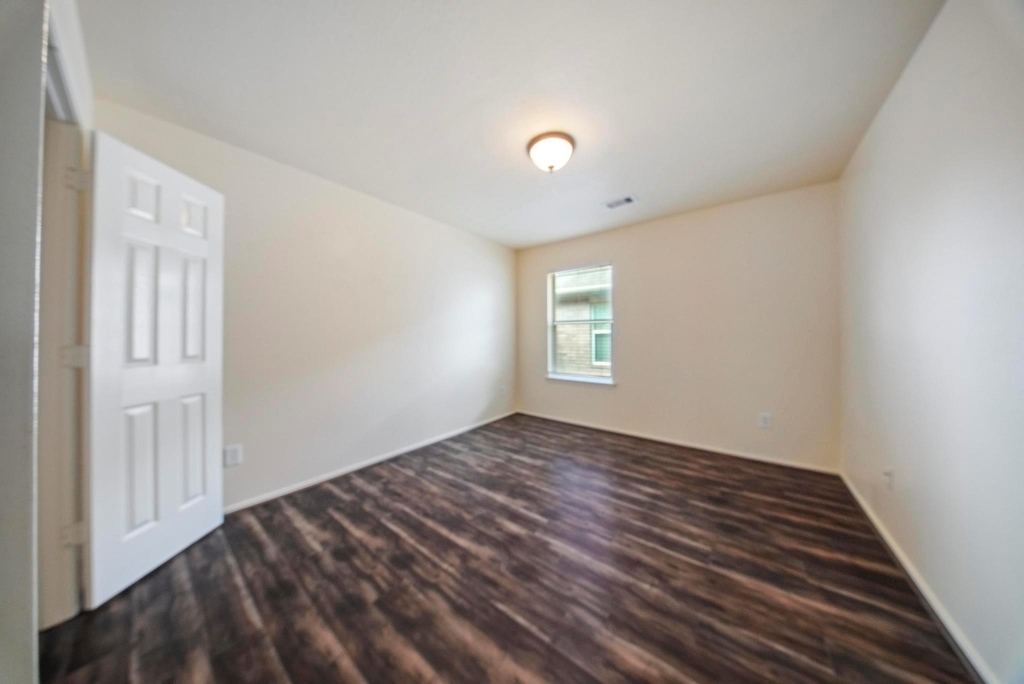 5015 Bridgecrossing Court - Photo 11