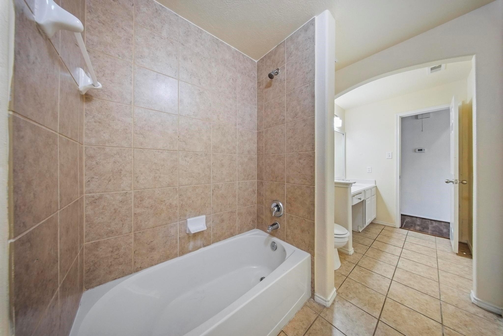 5015 Bridgecrossing Court - Photo 24