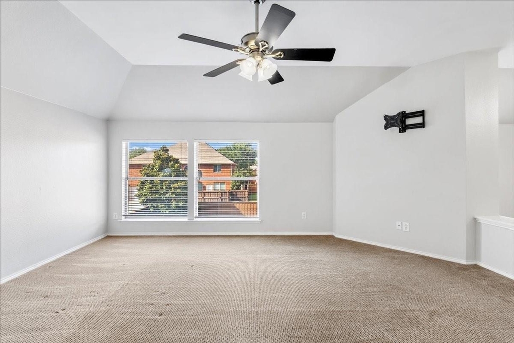 1121 London Drive - Photo 27